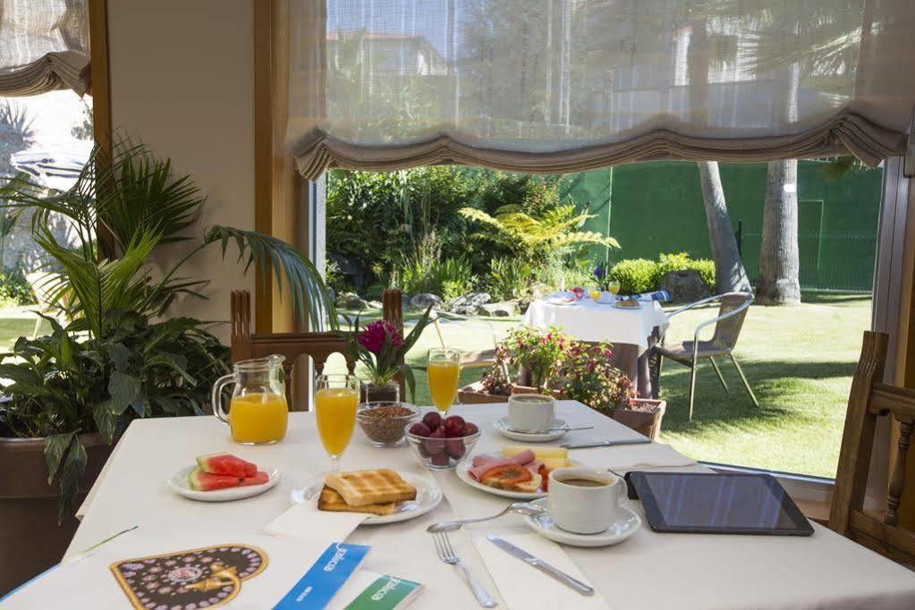 Hotel Комбарро Экстерьер фото
